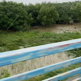 前線の影響による大雨の画像