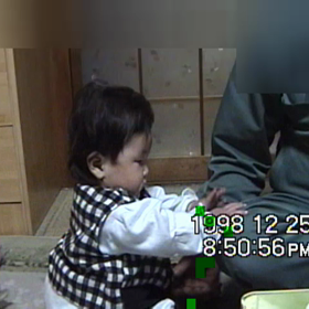 さえりんの❤️じ❗ジ❗じいちゃんのお膝なでなでするさえりん❤️そこには何があるのかな❓の画像