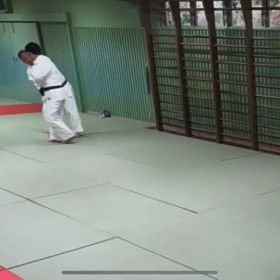 空気投げの画像