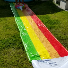 家庭用ウォータースライダーの画像