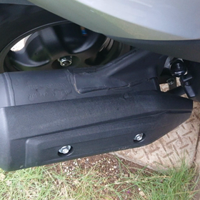 リードのマフラー交換の画像