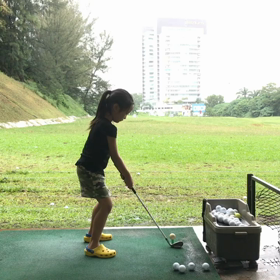 休日ゴルフの画像