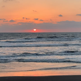 10月14日千葉北、東浪見の朝の波の画像