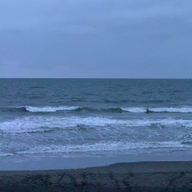 4月3日千葉北、東浪見の朝の波の画像