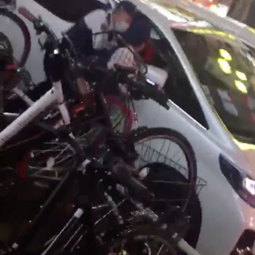 都会の警察は常に殺気立っている❗️の画像