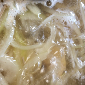 鶏手羽元とジャガイモの煮物の残り汁は蕎麦になりました。の画像