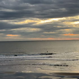 11月21日千葉北、東浪見の朝の波の画像