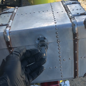 カナリアにおもちゃ箱にガスダンパーの画像