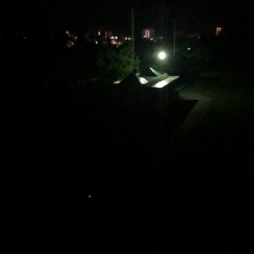 夜中に鳴り響くの画像