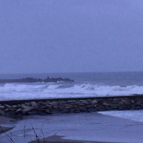 10月14日千葉北、東浪見の朝の波の画像