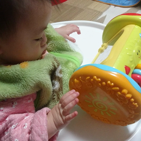 自分が写ってる鏡にチュの画像