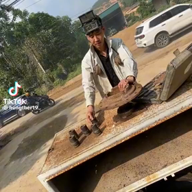 悲しみを和らげるために音楽を聴く...とても良い抒情的な曲　の画像