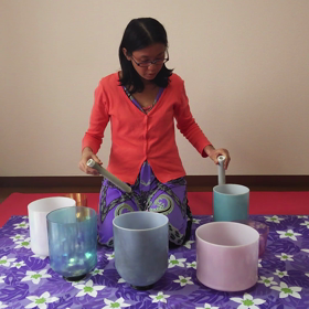 クリスタルボウル演奏会の画像