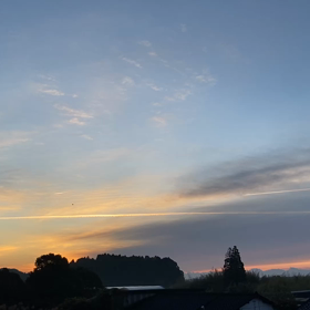 飛行機雲の画像