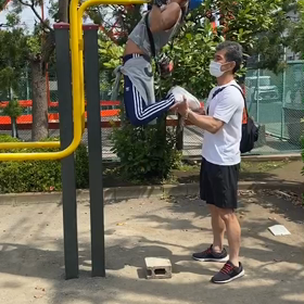 チンニングの画像