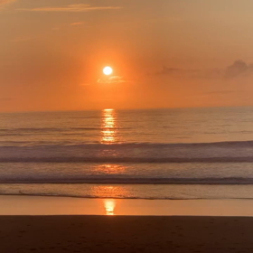 7月30日千葉北、東浪見の朝の波の画像