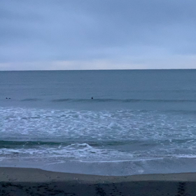 1月14日千葉北、東浪見の朝の波の画像