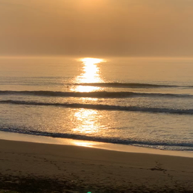 5月30日千葉北、東浪見の朝の波の画像