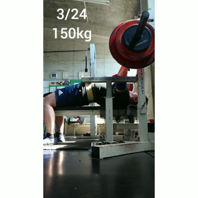 ベンチプレスの画像