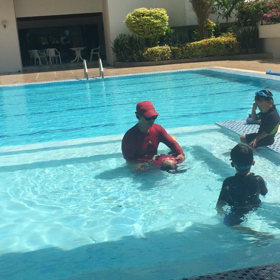 スイミングレッスンの画像