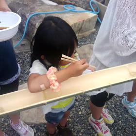 流しそばの画像