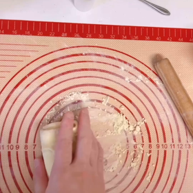 低糖質ブレッダータイク➕低糖質カスタード➕ラズベリーの画像