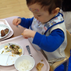 「スキンシップと言葉掛け」で常に安心感を与えるの画像