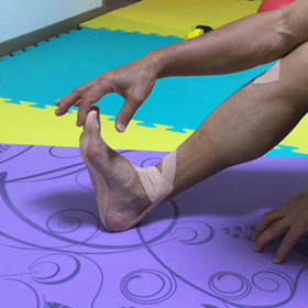 どうして痛みが出るの？動作を考える治療の画像