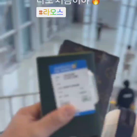 ラオスにはダイビングの先生も一緒ねの画像