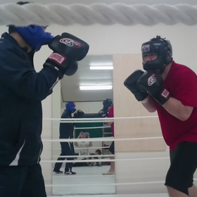 本日のジムはヘビー級同士の迫力あるライトスパーリングでした！の画像