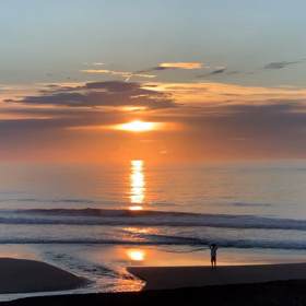 7月23日千葉北、東浪見の朝の波の画像