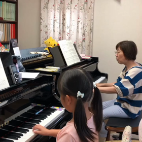 2台のピアノの画像