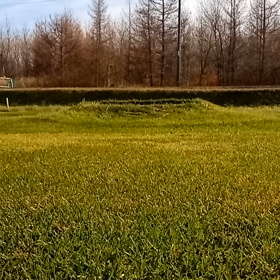 冬季休止中パークゴルフ場の画像