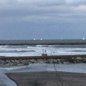 11月24日千葉北、東浪見の朝の波の画像