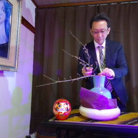 大正浪漫のお花をカリスマ華道家が１分でいけてみた...    秦野市の花教室の画像