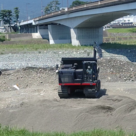 キャタピラーダンプの画像