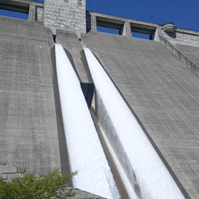 四万川ダムの画像