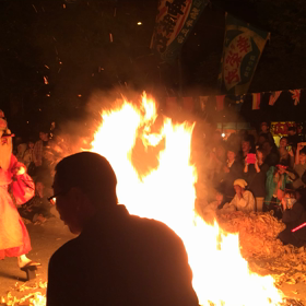 美国火祭り 天狗さんの火くぐりの画像