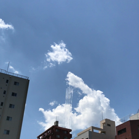 ブルーインパルス、蔵前交差点から。の画像