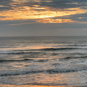 10月20日千葉北、東浪見の朝の波の画像