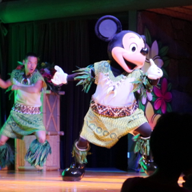 ルアウ、ミッキーキレキレダンス(*´∀`)♪の画像