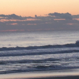 12月16日千葉北、東浪見の朝の波の画像