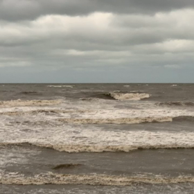 11月26日千葉北、東浪見の朝の波の画像