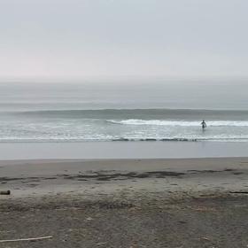 8月28日千葉北、東浪見の朝の波の画像