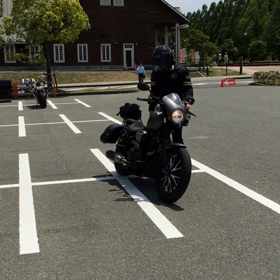 義足でのバイク発進 大型バイク bolt編（動画）の画像