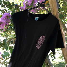 木陰でゆらゆらの画像