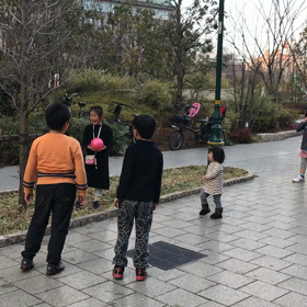 小学生と一緒にの画像