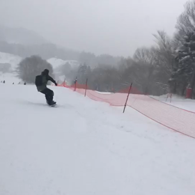 雪質がいいと滑りやすい。の画像