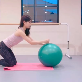 エクササイズ動画〜バランスボールコアトレーニング〜の画像