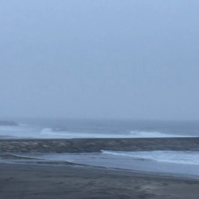 7月30日千葉北、東浪見の朝の波の画像